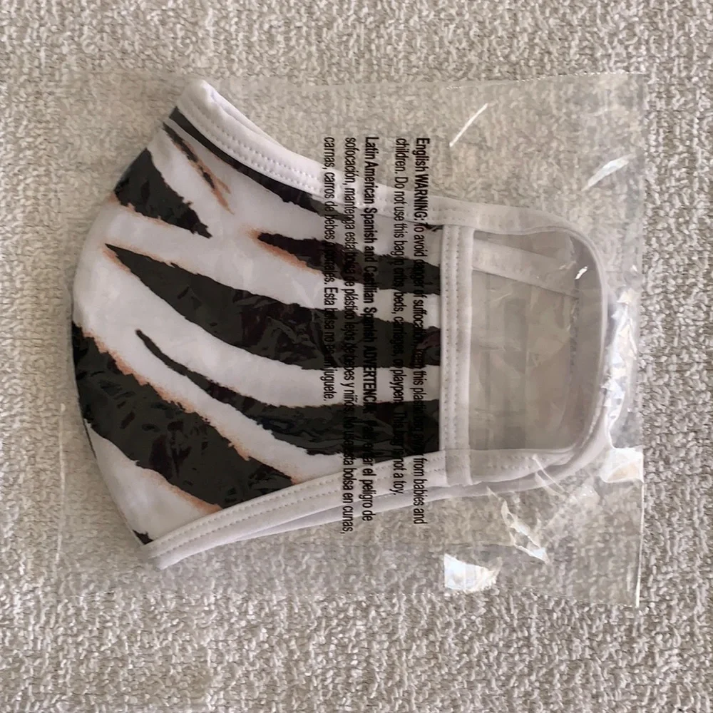 Fabletics Face Mask